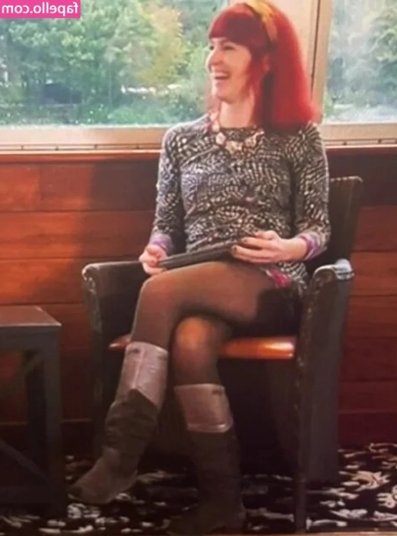 Izzie Balmer [ izzie-balmer ] - the only thing that makes me sleep better than making myself cum is