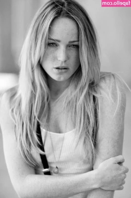 Caity Lotz [ caity-lotz ] - I want to please you  I ll talk dirty to you and play with you  ready