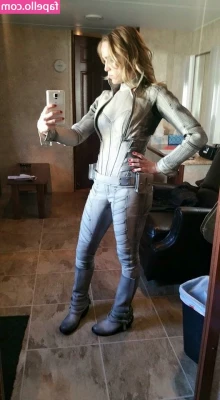 Caity Lotz [ caity-lotz ] - Love spreading myself for you