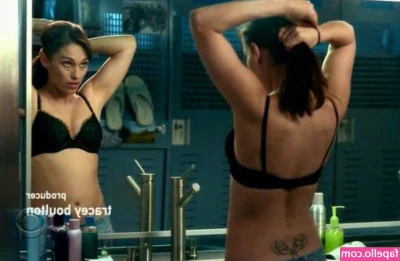 Amy Jo Johnson [ amy-jo-johnson ] - riseee  amp  shineee