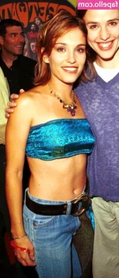 Amy Jo Johnson [ amy-jo-johnson ] - SORRY GUYS   NEW PRICE Jeg har taget en alt for høj pris for dagens