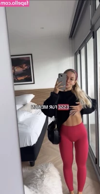 Joana Link [ joana-link ] - She sucked then I fucked for the quick nut wish I had pulled out at