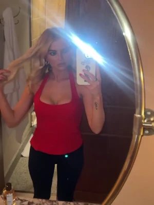 Lucy Fallon [ lucy-fallon-1 ] - I think I'm missing something...you... between my legs 🥺🤗