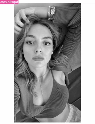 Melis Sezen [ melis-sezen ] - Finally get a little time to pamper myself, bye bye blue!!
