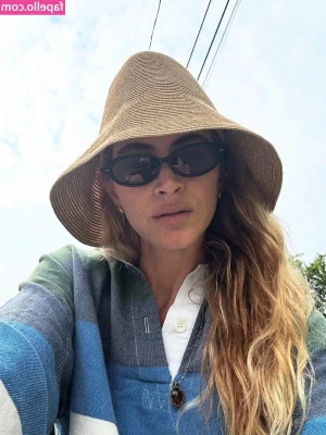 Emily Wickersham [ emily-wickersham ] - Just a tasty snack!