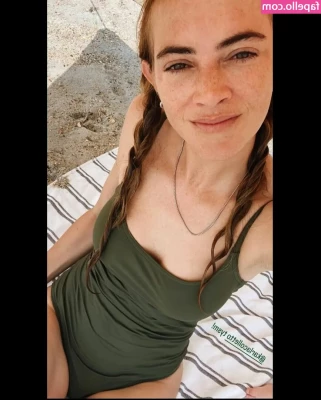 Emily Wickersham [ emily-wickersham ] - Spread from behind and my little pussy gape hole open for you