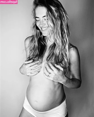 Emily Wickersham [ emily-wickersham ] - I deserve princess treatment 👸do you agree?