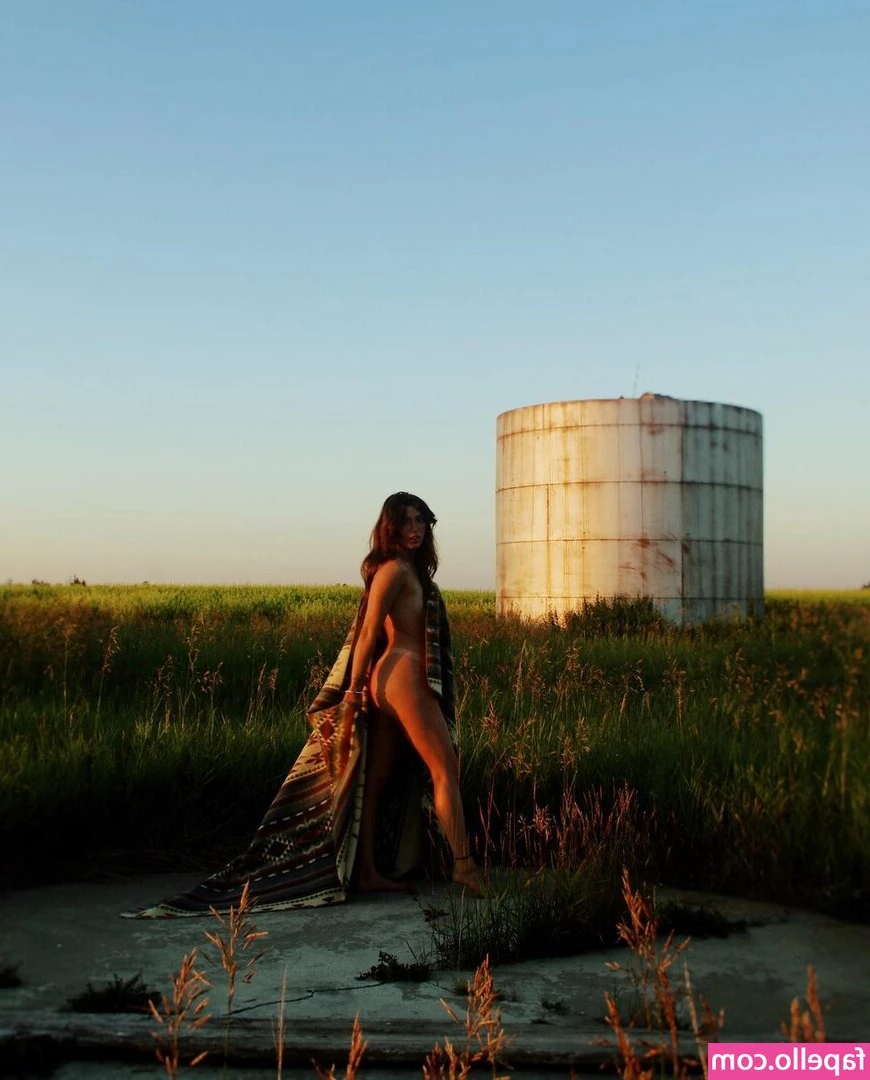 cowgirlbrooklynbabe [ cowgirlbrooklynbabe-1 ] - come beach with