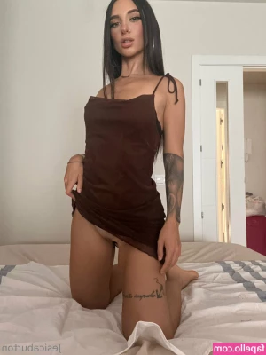 jesica.burton [ jesica-burton ] - Kneel and open your mouth