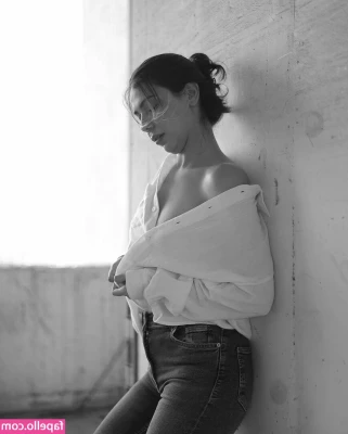 Palak Purswani [ palak-purswani ] - I know how much you all love my ass. Here's are some additional