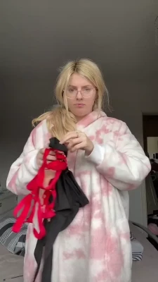 peachnmelons - bouncy jock butt