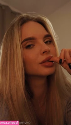 lilathrills - Cheeks and pussy