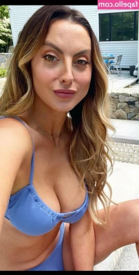 Eva Amurri Martino [ eva-amurri-martino ] - Good morning  I ve got a busy day but I ve already made a few videos