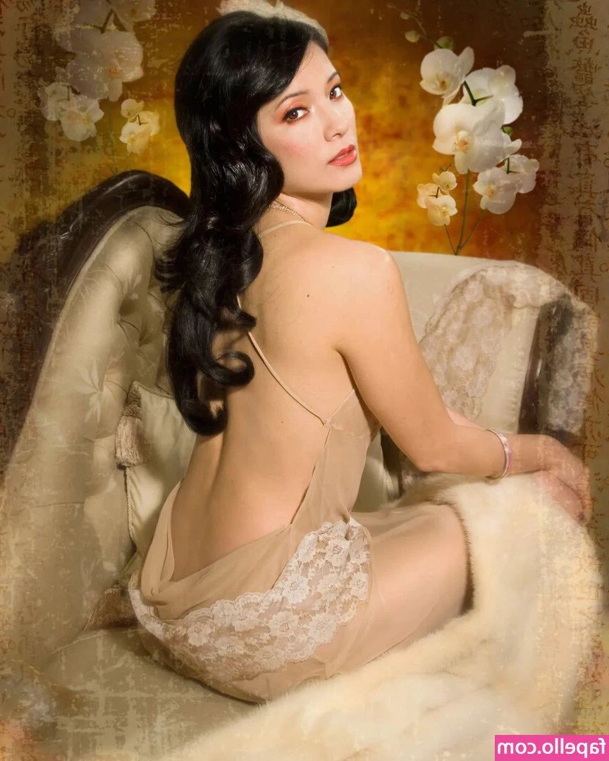 Kelly Hu [ kelly-hu ] - 𝓢𝓾𝓼𝓬𝓻𝓲𝓹𝓽𝓸𝓻𝓮𝓼 𝓯𝓻𝓮𝓮    