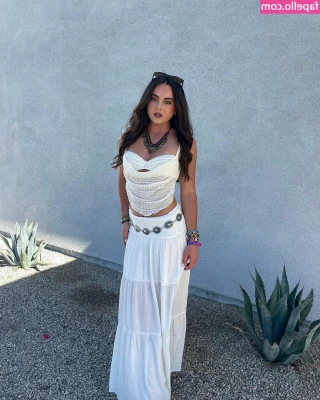 Ava Allan [ ava-allan ] - video getting ready for a big photoshoot today!