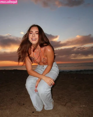 Ava Allan [ ava-allan ] - suck on these fucking titties… please..? 🥺