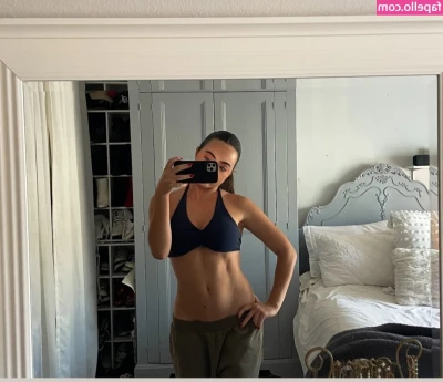 Ava Allan [ ava-allan ] - Happy Hump day.... check your DM's now!