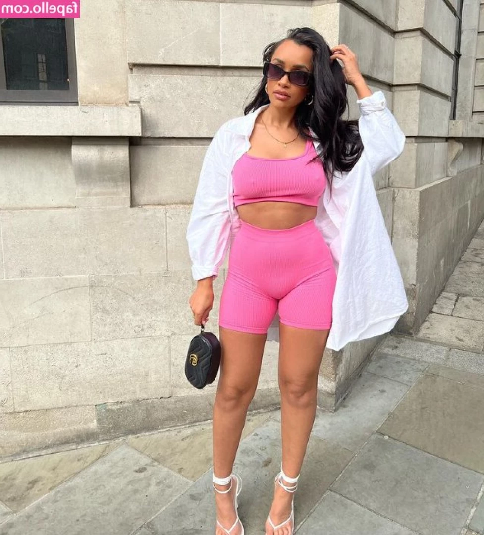 Sian Gabbidon [ sian-gabbidon ] - Getting ready  Online soon