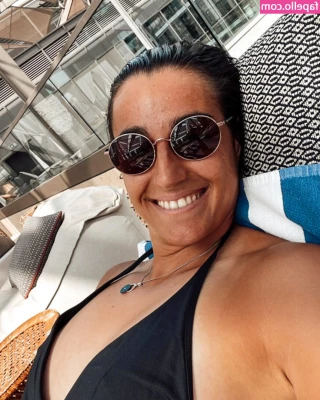 Caroline Garcia [ caroline-garcia ] - BUONGIORNO TESORO  Fra poco riceverai un messaggino su come fare per