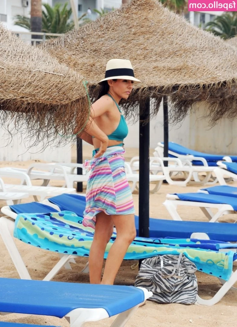 Roxanne Pallett [ roxanne-pallett ] - Morning loves
