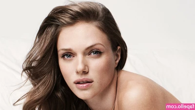 Tracy Spiridakos [ tracy-spiridakos ] - I m waiting for some fun with u bby