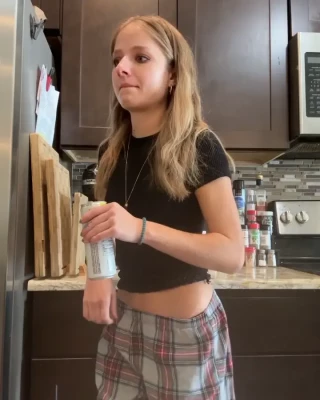 Jackie Evancho [ jackie-evancho ] - hola mis amores