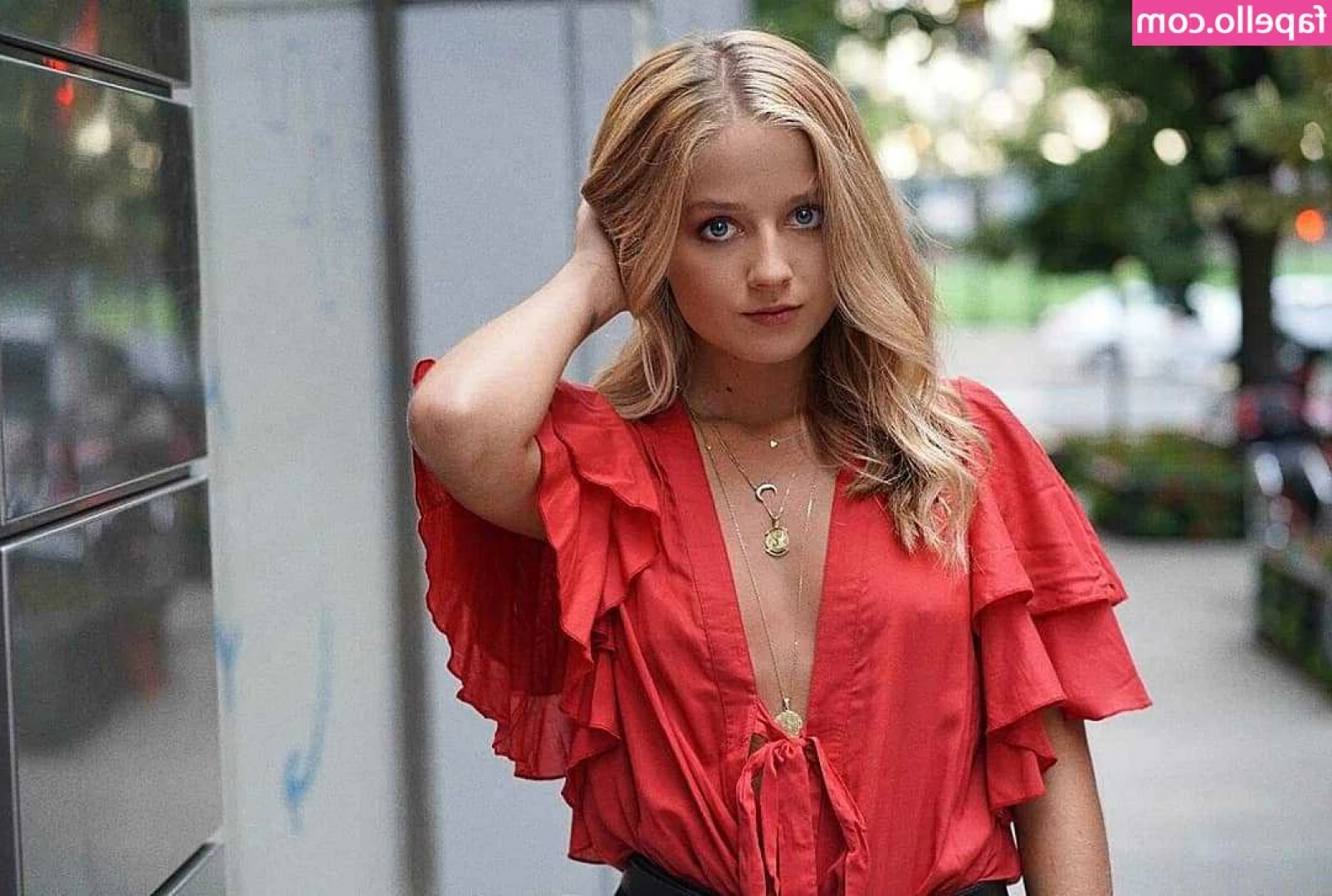 Jackie Evancho [ jackie-evancho ] - Do you like heels  Check out these sexy babes in a glamorous heel