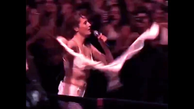  [ florence-welch ] - My back is red from getting sunburnt yesterday
