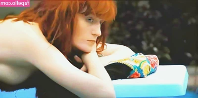 Florence Welch [ florence-welch ] - Kalhmeeeereees🩷🩷🩷