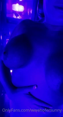  [ tammy-lynn-sytch ] - AD  DO I HAVE YOUR ATTENTION NOW   LIKE WHAT YA SEE    WANNA SEE MORE