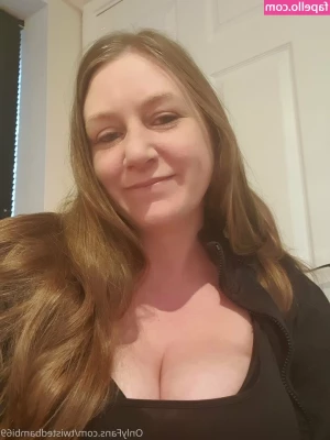 twistedbambi69 - 推特上的訓練小穴 無碼版 