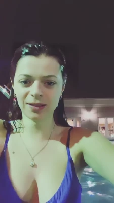 Sally LoMonaco [ sally-lomonaco ] - Stopped doing my laundry to take nudes for you x)