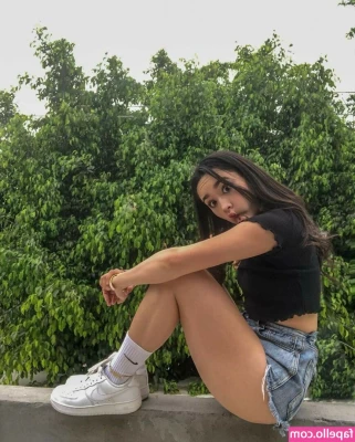Ashly Martinez [ ashly-martinez ] - 💜Love me in Lilac💜  Hellloooo~! I’m back with more content!