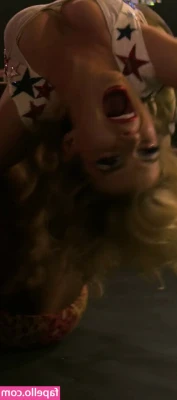 Betty Gilpin [ betty-gilpin ] - Happy Valentine’s Day