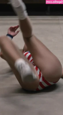 Betty Gilpin [ betty-gilpin ] - up close and personal ;)