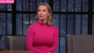 Betty Gilpin [ betty-gilpin ] - That feels so good
