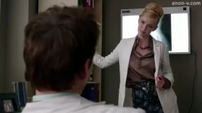 Betty Gilpin [ betty-gilpin ] - 🤭 Oops