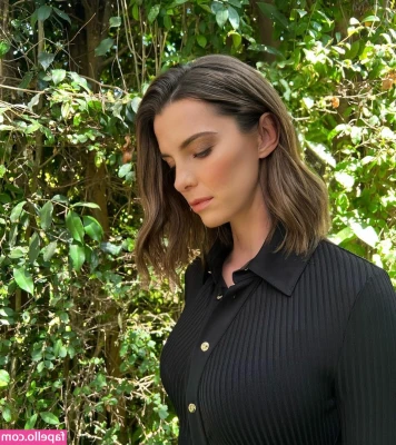 Betty Gilpin [ betty-gilpin ] - Mother’s Day is incredibly hard for me please don’t take it