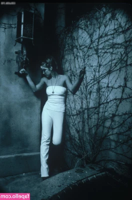 Christina Applegate [ christina-applegate ] - Would you c are for a little show Daddy? 🥰
