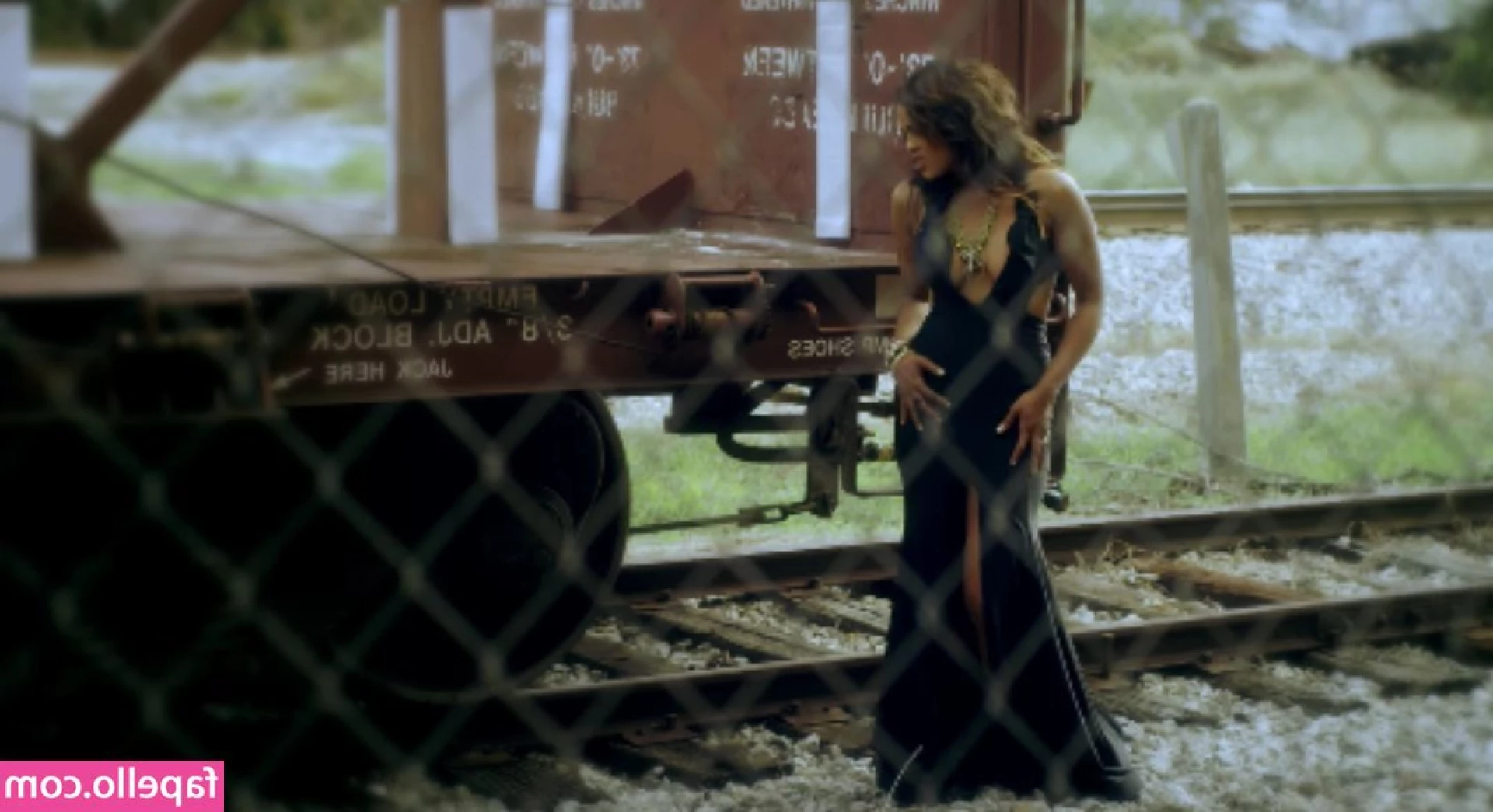Sharon Leal [ sharon-leal ] - Juuuust sittin' around.