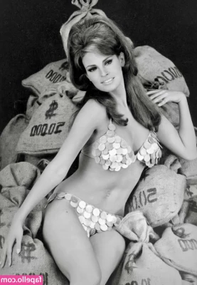 Raquel Welch [ raquel-welch ] - Afternoon love bugs   woke up soaked after all the messages this week