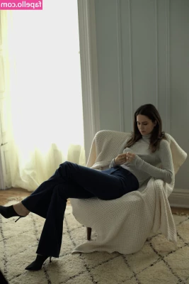 Katherine Waterston [ katherine-waterston ] - For real I m loving how my body is starting to look  Feel like my