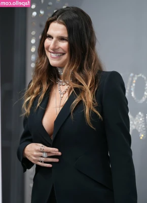 Lake Bell [ lake-bell ] - Sucked the D while was waiting for the bus and of course got busted