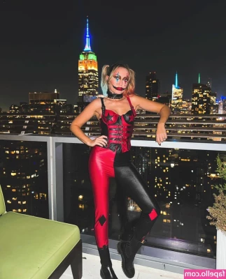Brandi Cyrus [ brandi-cyrus ] - Who wants to see this bad boy in action