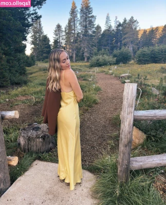Brandi Cyrus [ brandi-cyrus ] - You don't have to choose between booty and boobies with me 🔥