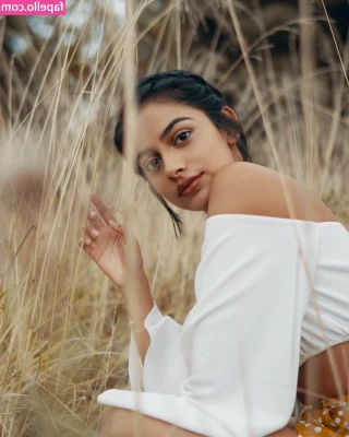 Banita Sandhu [ banita-sandhu ] - เราน าร กไปหรา ผ ถ งได