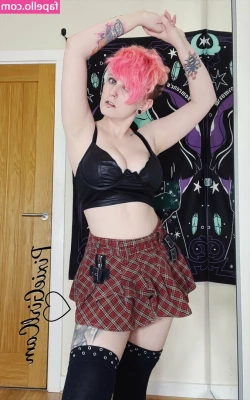 pixiegirlcam [ pixiegirlcam-6 ] - Grab hold of the ones who mean most this November! 🥰