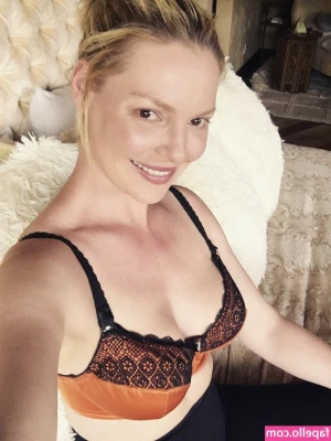 Katherine Heigl [ katherine-heigl ] - What's your best pick-up line? 😇 And has it actually worked?