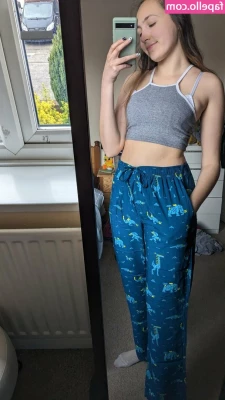 Ashton Matthews [ ashton-matthews ] - Cum check this