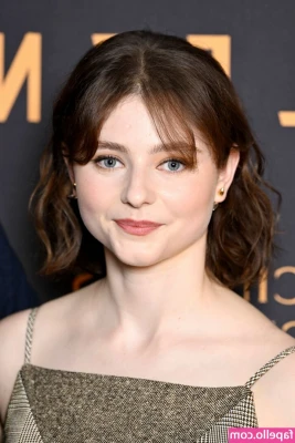 Thomasin Mckenzie [ thomasin-mckenzie ] - Get on your knees and put your face in my booty.